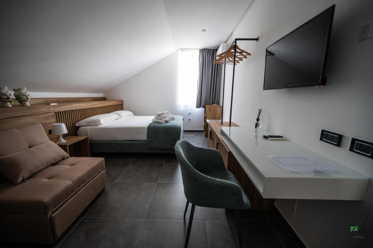 New River Hotel Borgetto Eksteriør billede