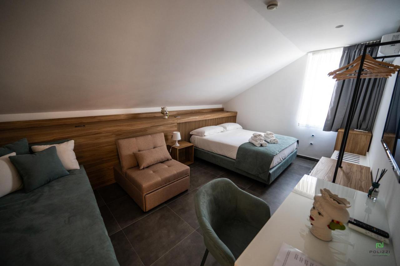 New River Hotel Borgetto Eksteriør billede
