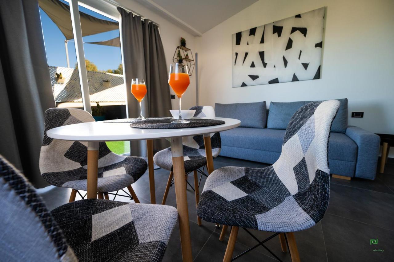 New River Hotel Borgetto Eksteriør billede